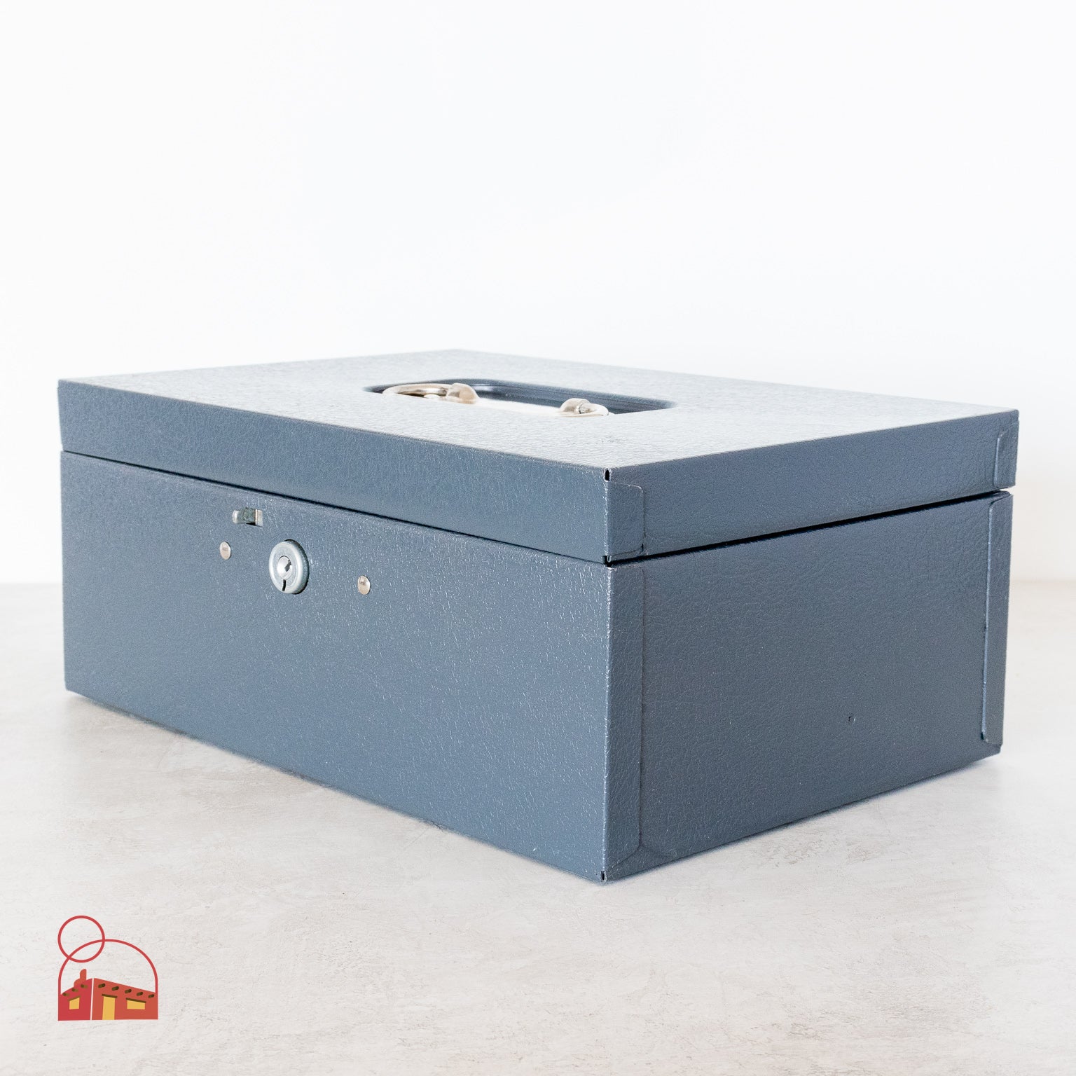 Caja Steelmaster clásica de metal gris oscuro